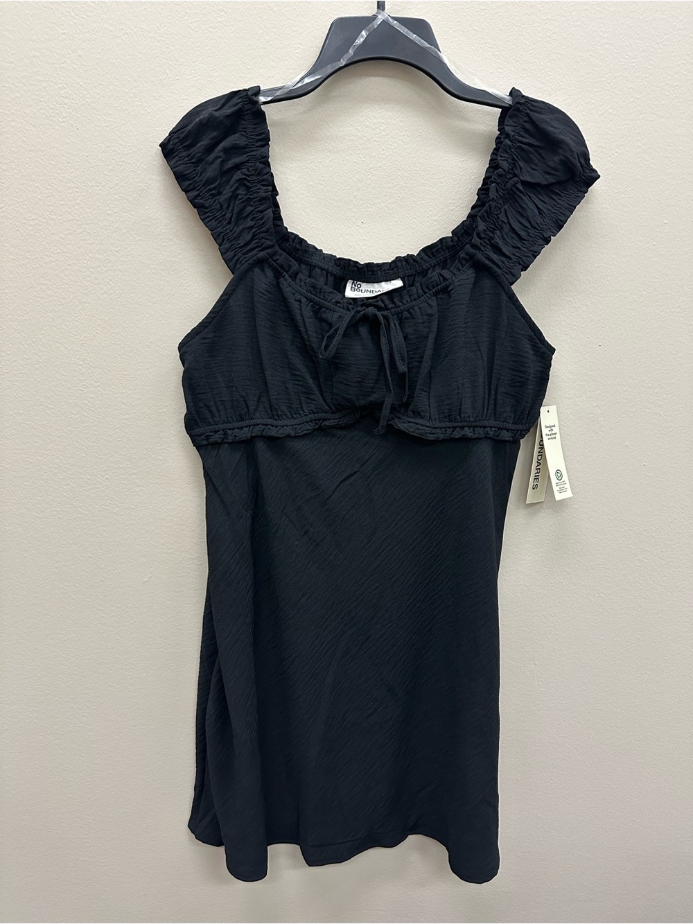 No Boundaries Fit and Flare Mini Dress w/Short Sleeves Black, Large (12-14) NEW